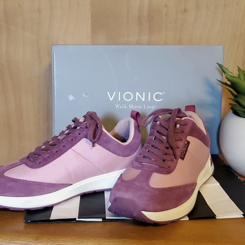 Pretty Vionic Sneakers lilac/purple are a size 8.5M are like new condition.